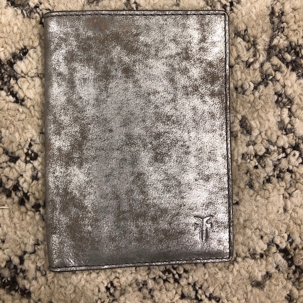 frye wallet NWOT